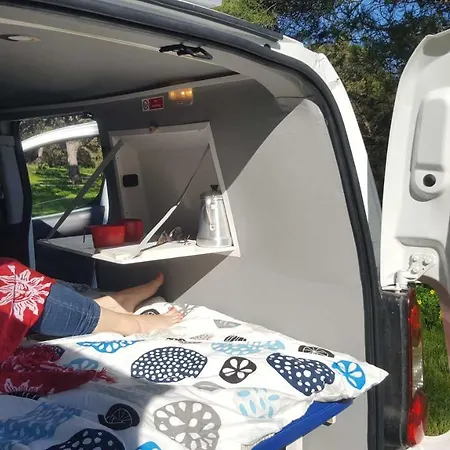 キャンプ場 Roadcampers Sunny Locations ロウレス