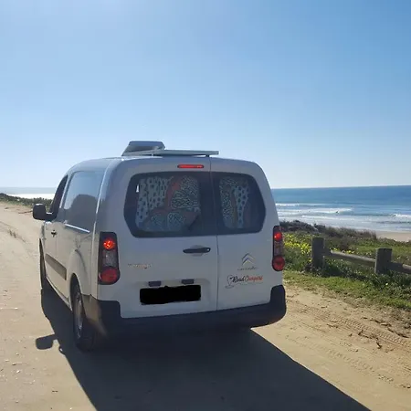 キャンプ場 Roadcampers Sunny Locations *
