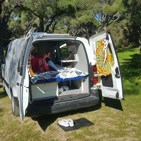 Roadcampers Sunny Locations ロウレス