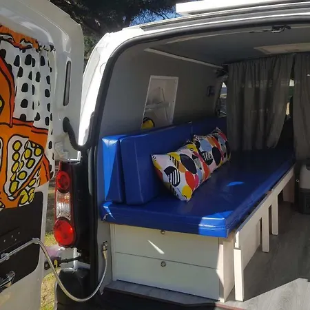 キャンプ場 Roadcampers Sunny Locations *